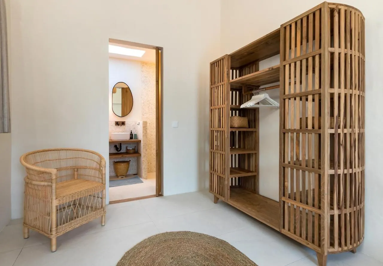 Casa Adem - Modern & Trendy 3Br Villa In Seminyak, 10 Minutes To The Beach With Private Pool 0*, Seminyak (Bali)