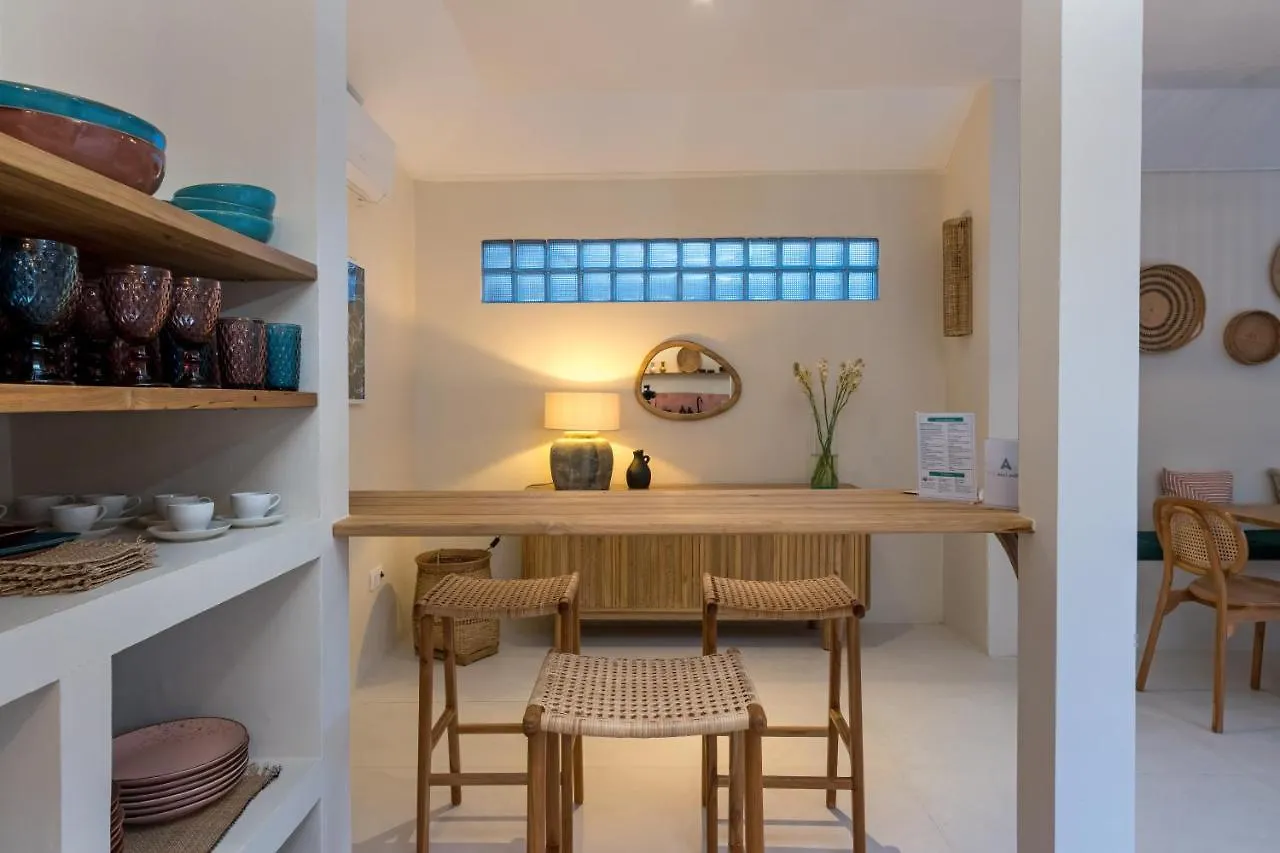 Casa Adem - Modern & Trendy 3Br Villa In Seminyak, 10 Minutes To The Beach With Private Pool  Seminyak (Bali)