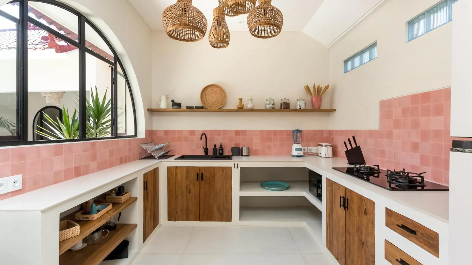 Casa Adem - Modern & Trendy 3Br Villa In Seminyak, 10 Minutes To The Beach With Private Pool Indonesia