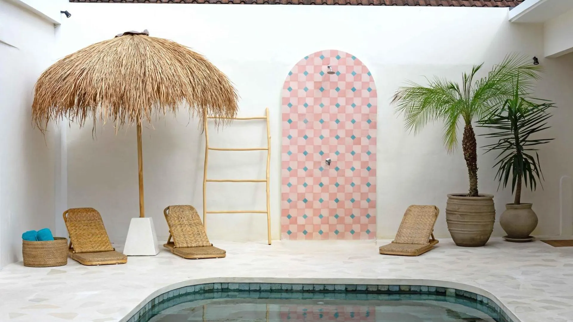 Casa Adem - Modern & Trendy 3Br Villa In Seminyak, 10 Minutes To The Beach With Private Pool  Seminyak (Bali)